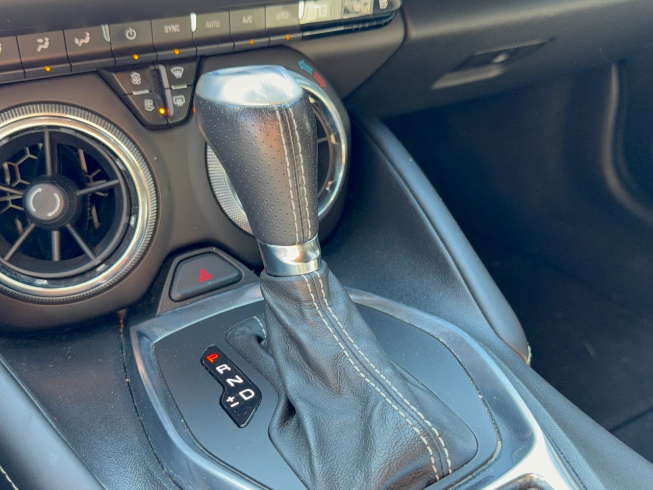Used 2019 Chevrolet Camaro SS RWD image 21