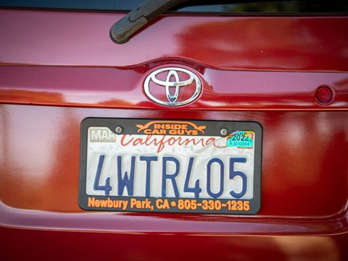 Used 2002 Toyota Highlander Limited image 10