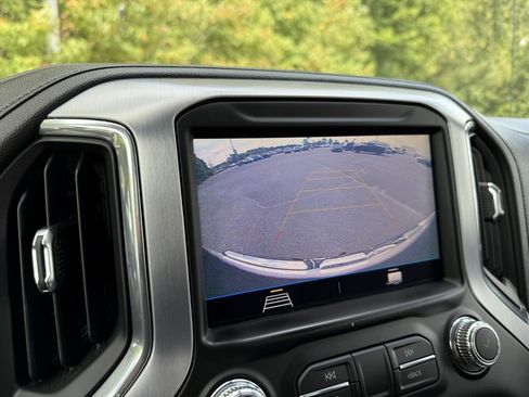 Certified 2021 GMC Sierra 1500 SLE image 38