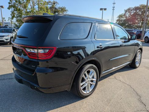 Used 2023 Dodge Durango GT image 4