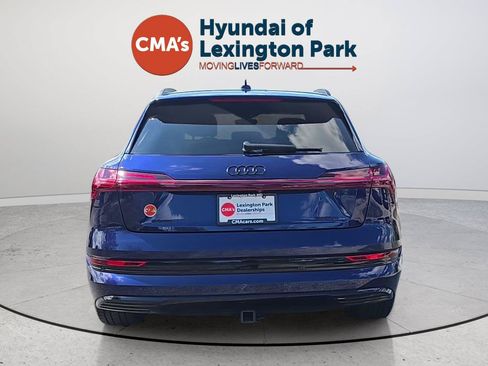 Used 2022 Audi e-tron Premium AWD/4WD image 4