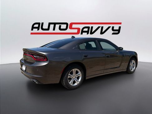 Used 2023 Dodge Charger SXT RWD image 5
