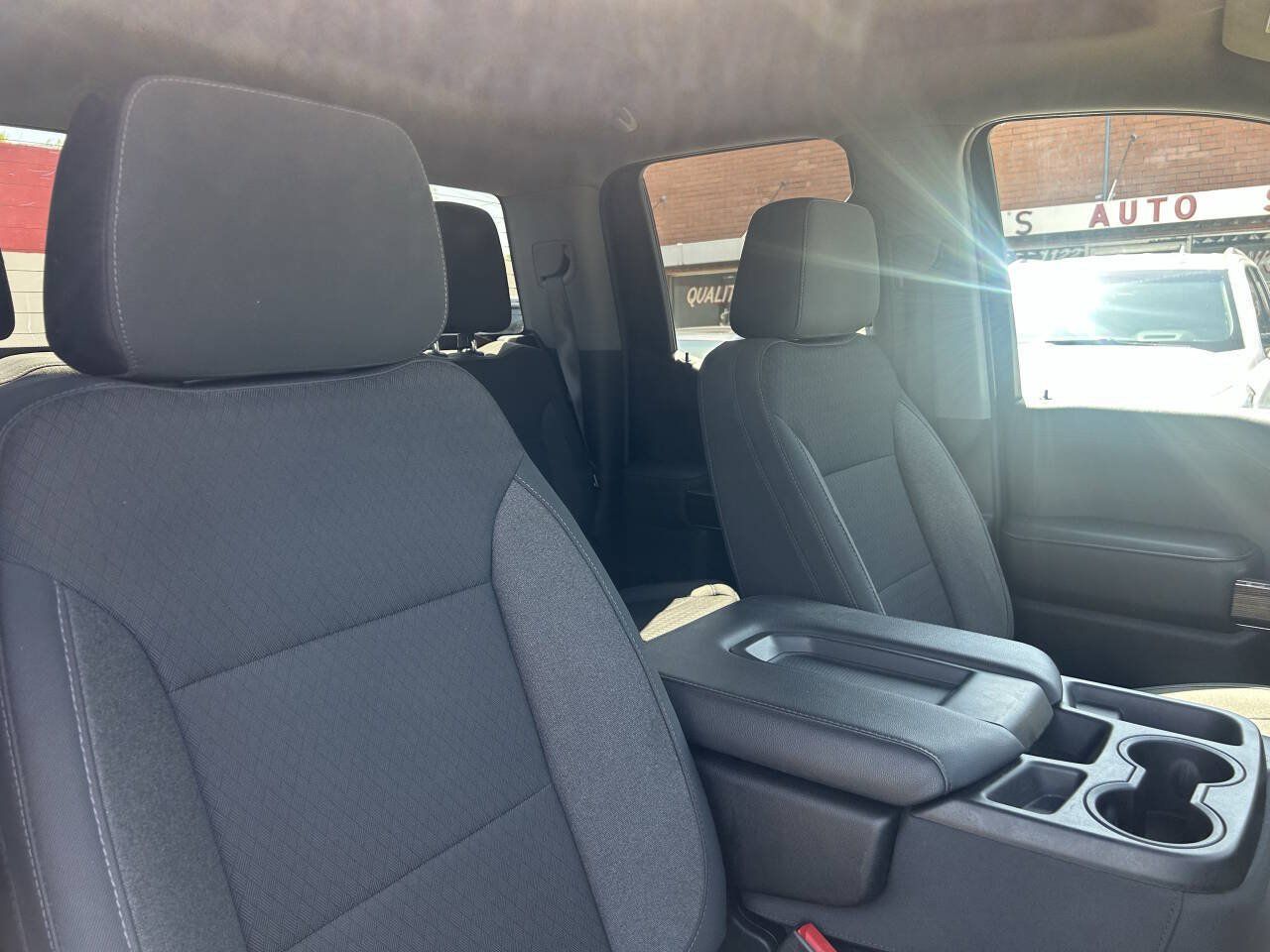 Used 2020 GMC Sierra 1500 SLE w/ SLE Value Package AWD/4WD image 24