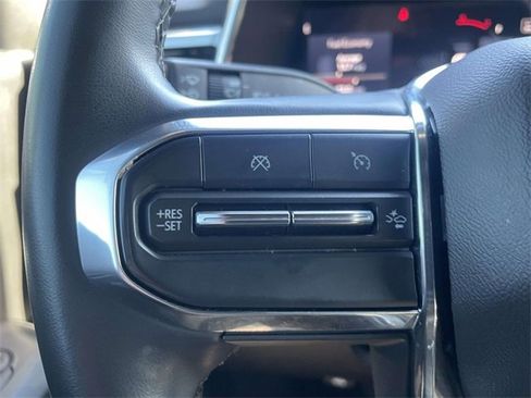 Used 2024 GMC Canyon Elevation w/ Elevation Premium Package image 17