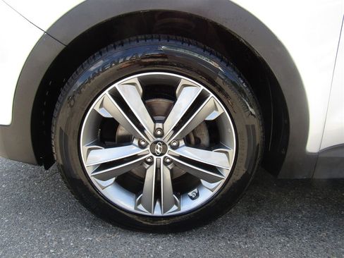 Used 2014 Hyundai Santa Fe GLS w/ Ultimate Package 06 image 14