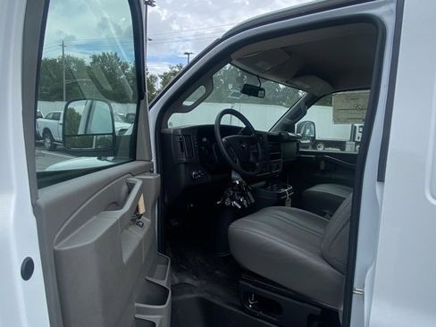 New 2025 Chevrolet Express 2500 Work Van w/ Driver Convenience Package image 18