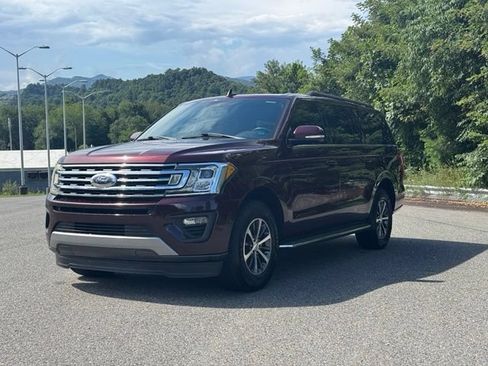 Used 2021 Ford Expedition Max XLT RWD image 3