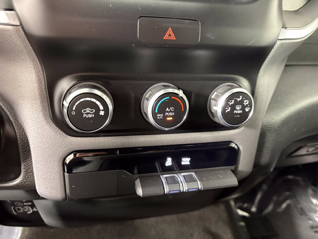Used 2022 RAM 1500 Big Horn AWD/4WD image 19