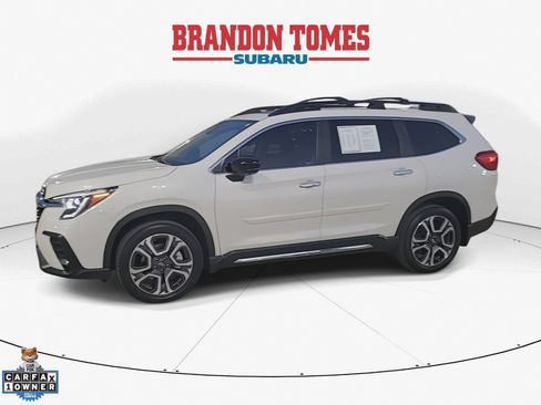 Used 2025 Subaru Ascent Touring AWD/4WD image 6