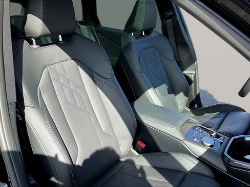 Certified 2025 BMW X3 xDrive30i w/ Premium Package image 29