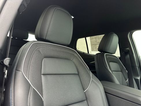 New 2026 Chevrolet Equinox EV LT image 19