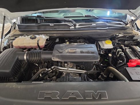 Used 2025 RAM 1500 Tradesman AWD/4WD image 17