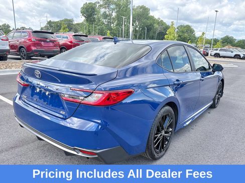 Used 2025 Toyota Camry SE FWD image 10