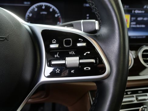 Used 2020 Mercedes-Benz E 350 4MATIC Sedan image 27