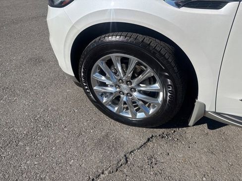 Used 2021 Buick Enclave Essence w/ Sound and Sites Package image 9