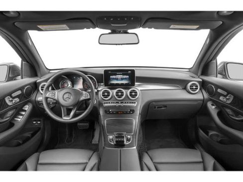 Used 2019 Mercedes-Benz GLC 350e 4MATIC image 8