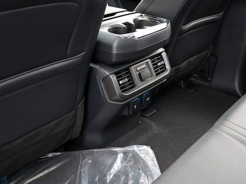 New 2025 Ford F150 Lariat w/ Equipment Group 502A High image 16