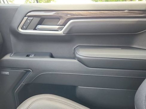 Used 2022 Chevrolet Silverado 1500 LTZ w/ LTZ Premium Package AWD/4WD image 16