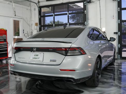 Used 2024 Honda Accord Sport image 8