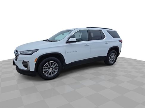 Certified 2022 Chevrolet Traverse LT image 4