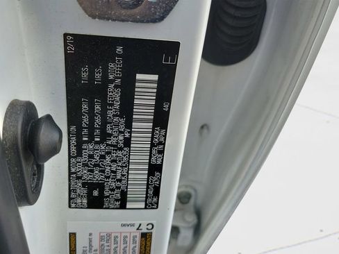 Used 2020 Toyota 4Runner TRD Off-Road Premium image 29