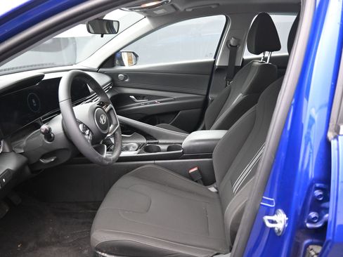 Used 2024 Hyundai Elantra SEL w/ Convenience Package image 15