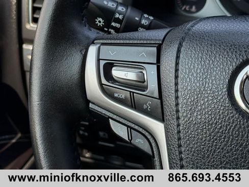 Used 2018 Toyota Land Cruiser AWD/4WD image 21