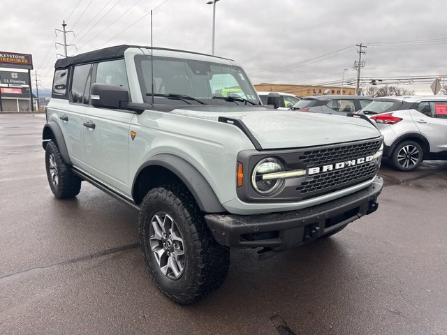 Used 2023 Ford Bronco Badlands AWD/4WD image 3