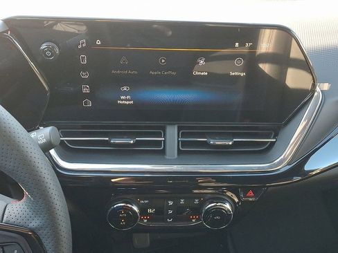 New 2026 Chevrolet Trax RS w/ Driver Confidence Package image 8