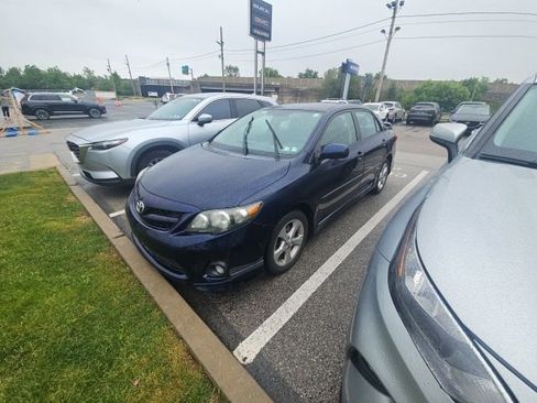 Used 2013 Toyota Corolla S FWD image 9