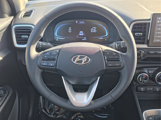 Certified 2024 Hyundai Venue SEL FWD image 10