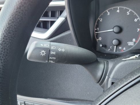 Used 2024 Toyota Corolla LE image 25
