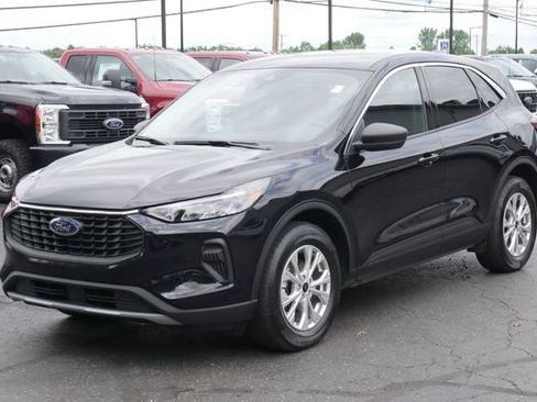 Used 2023 Ford Escape Active AWD/4WD image 6