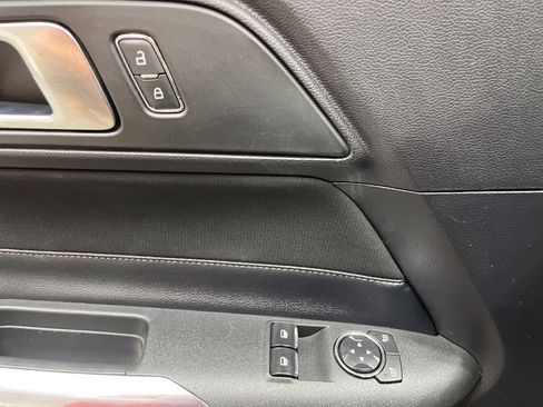 Used 2019 Ford Mustang GT RWD image 29