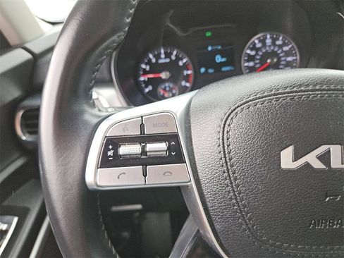 Used 2022 Kia Telluride S image 24