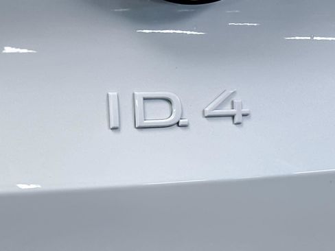 New 2025 Volkswagen ID.4 Pro image 25