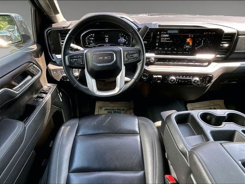 Used 2025 GMC Sierra 1500 SLT AWD/4WD image 19