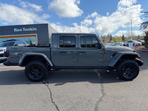 Used 2023 Jeep Gladiator Mojave w/ LED Lighting Group AWD/4WD image 8