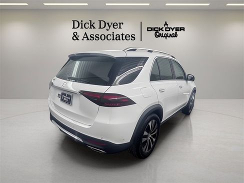 Used 2025 Mercedes-Benz GLE 350 4MATIC image 2