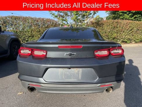 Used 2021 Chevrolet Camaro LT w/ Technology Package RWD image 6
