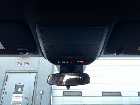 Used 2025 Chevrolet Equinox LT image 15