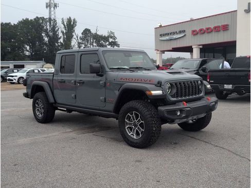 New 2025 Jeep Gladiator Mojave w/ Convenience Group image 7