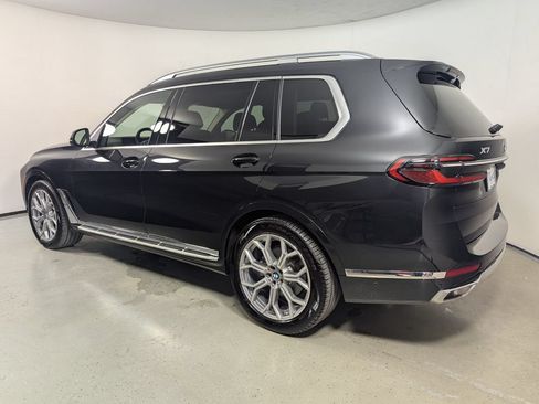 Used 2024 BMW X7 xDrive40i AWD/4WD image 6