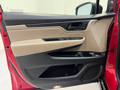 Used 2023 Honda Odyssey EX-L image 14