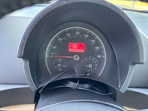 Used 2009 Volkswagen Beetle S image 14