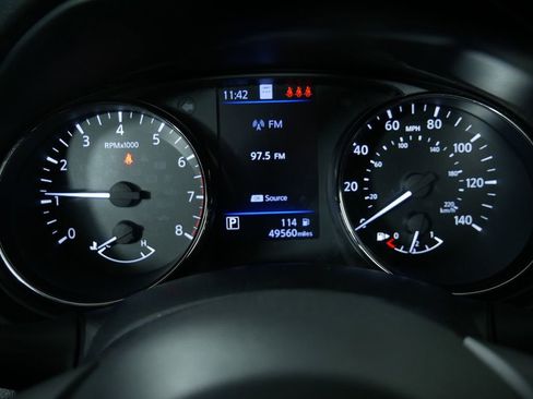 Used 2020 Nissan Rogue Sport SL image 27