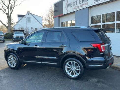 Used 2018 Ford Explorer Limited w/ Equipment Group 301A image 7