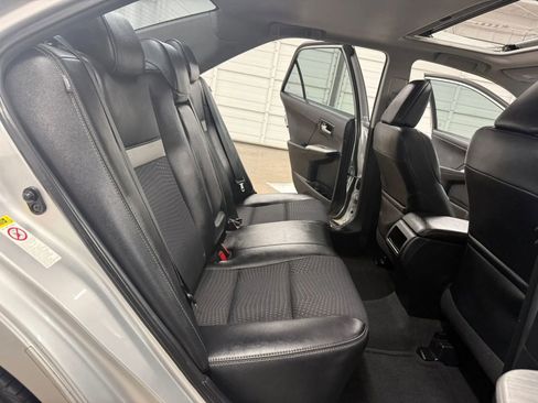 Used 2012 Toyota Camry SE image 28