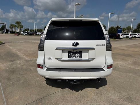 Used 2020 Lexus GX 460 Premium w/ Premium Package AWD/4WD image 4