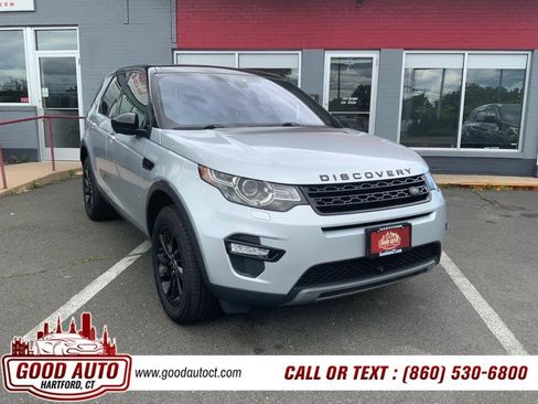 Used 2019 Land Rover Discovery Sport HSE AWD/4WD image 3